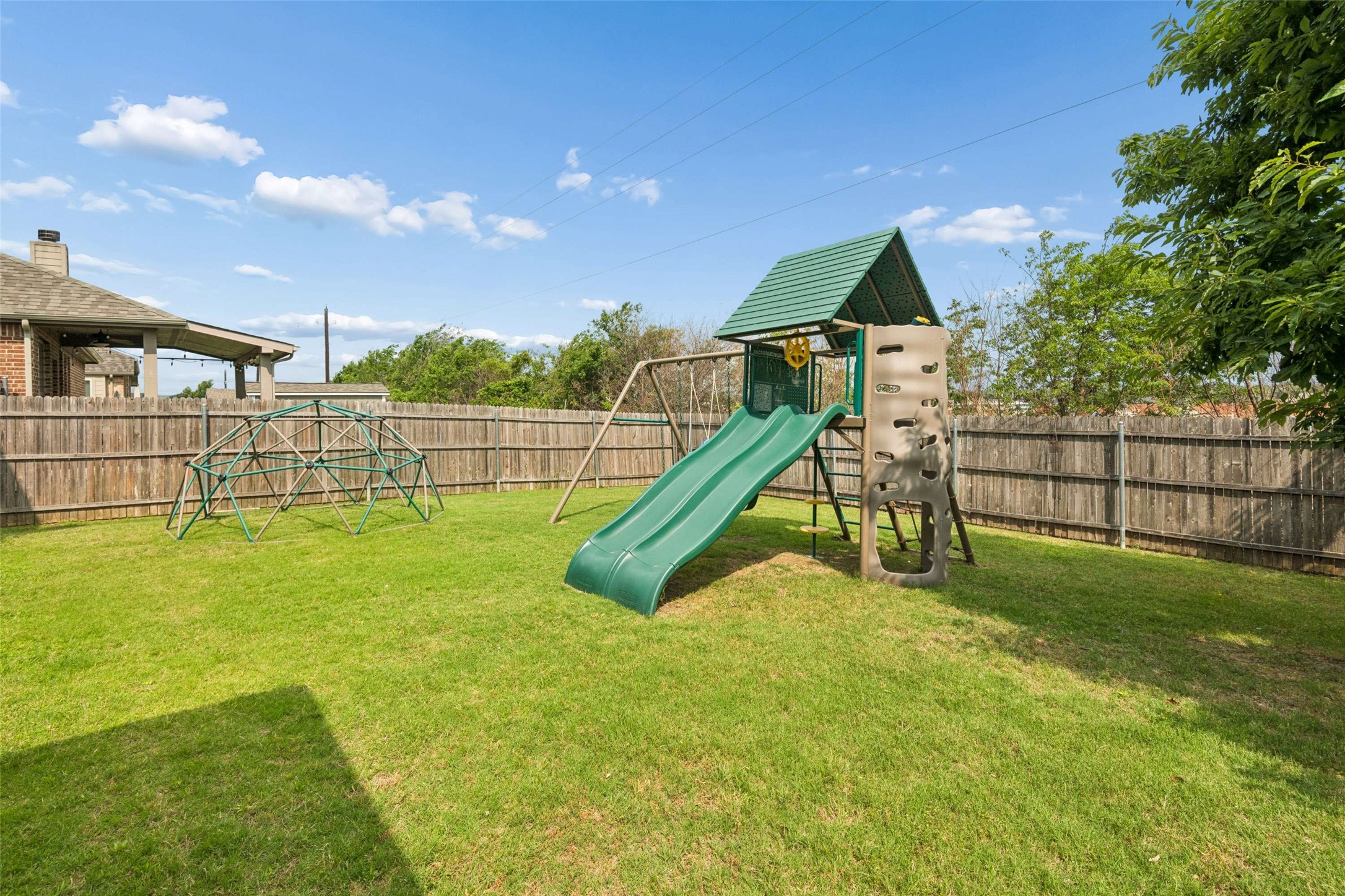 417 Peach Lane Burleson TX 76028