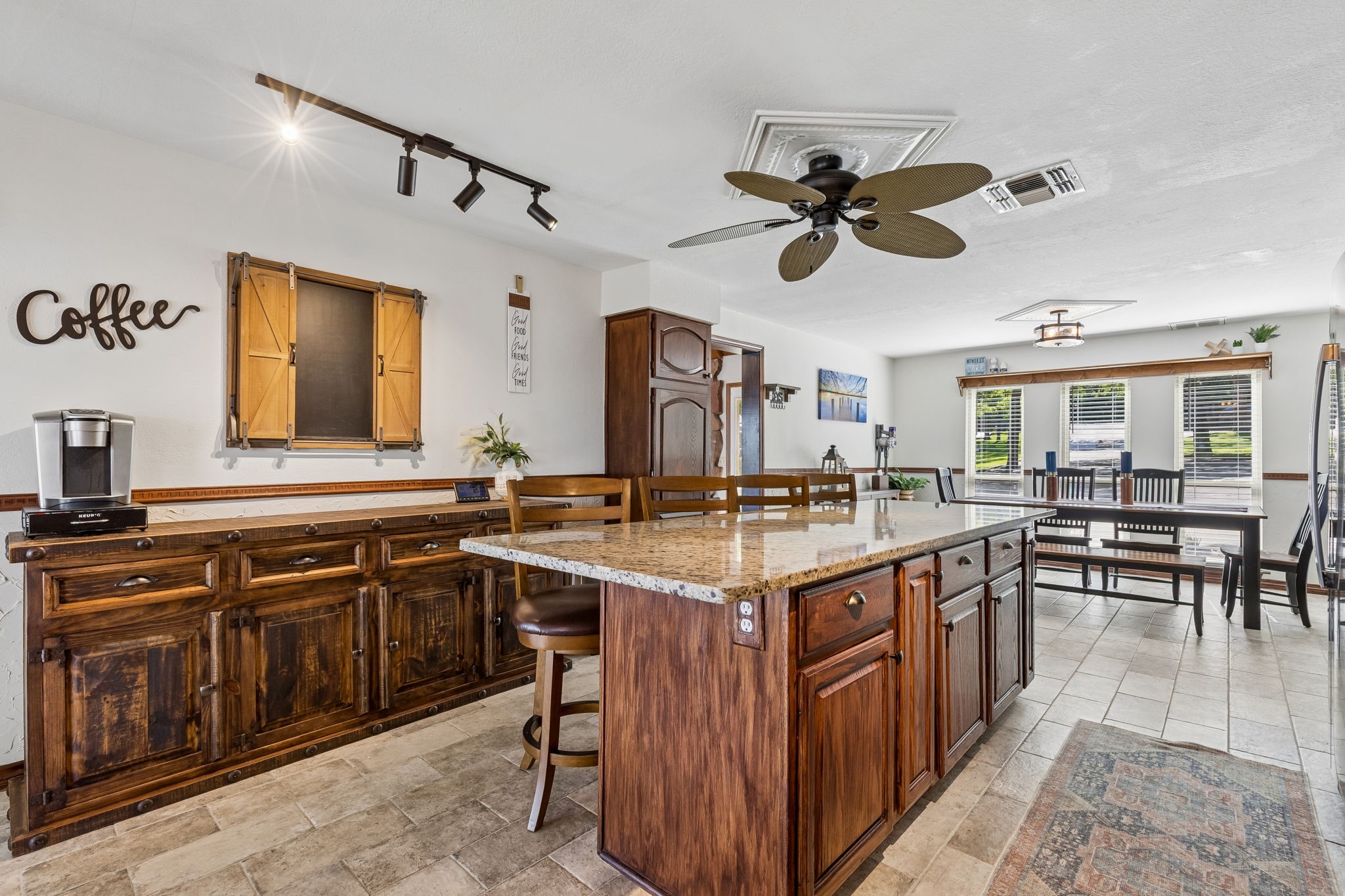 12310 Lake Forest Drive Azle TX 76020