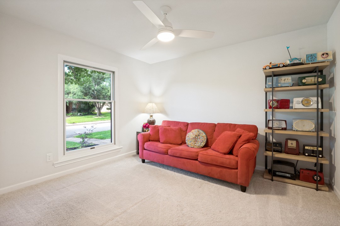 4015 Lawngate Drive Dallas TX 75287