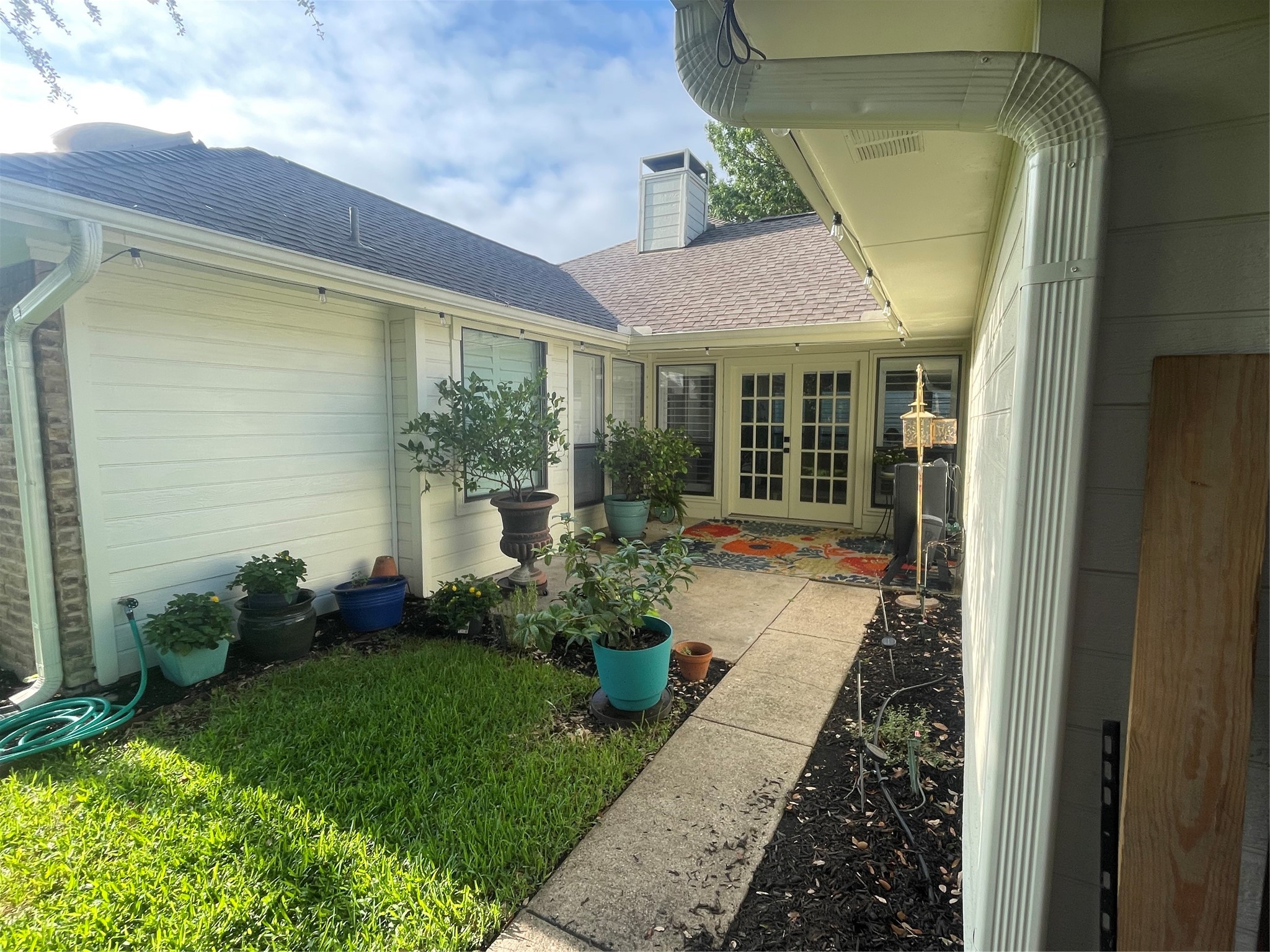 4015 Lawngate Drive Dallas TX 75287