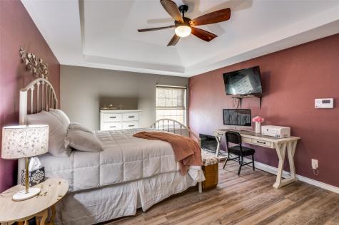 7125 Woodhinge Drive Benbrook TX 76126