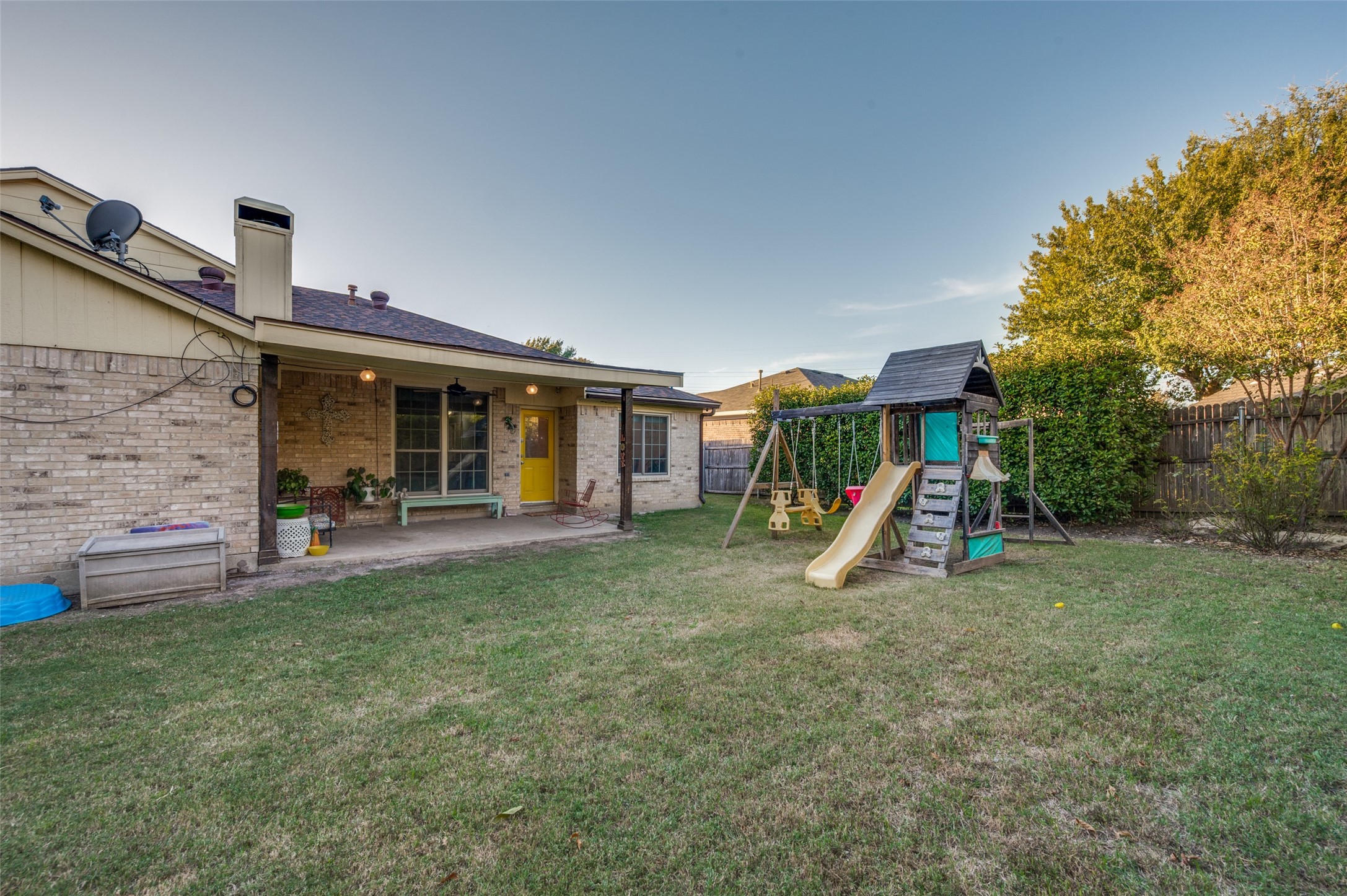 7125 Woodhinge Drive Benbrook TX 76126