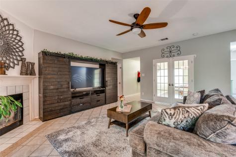 7125 Woodhinge Drive Benbrook TX 76126