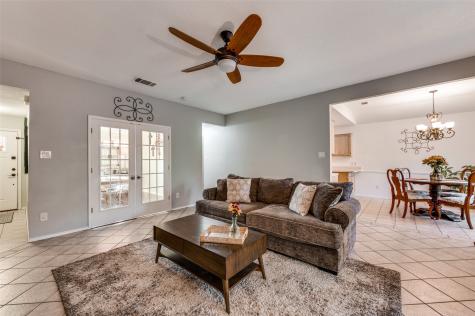7125 Woodhinge Drive Benbrook TX 76126