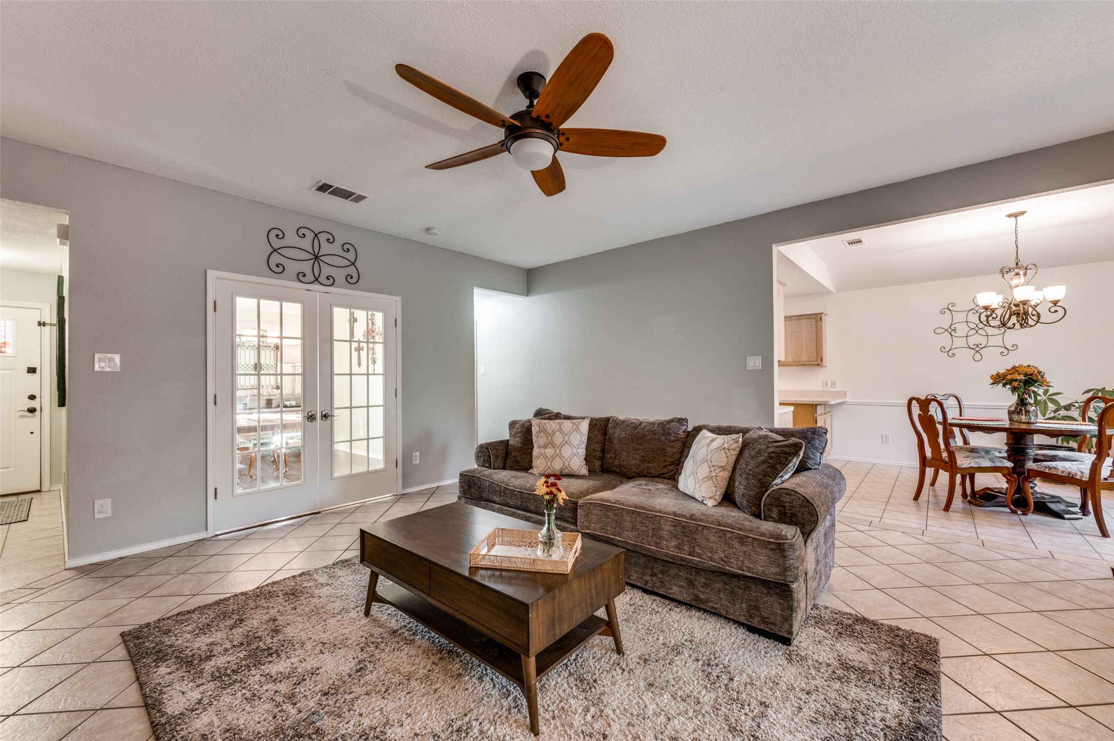 7125 Woodhinge Drive Benbrook TX 76126