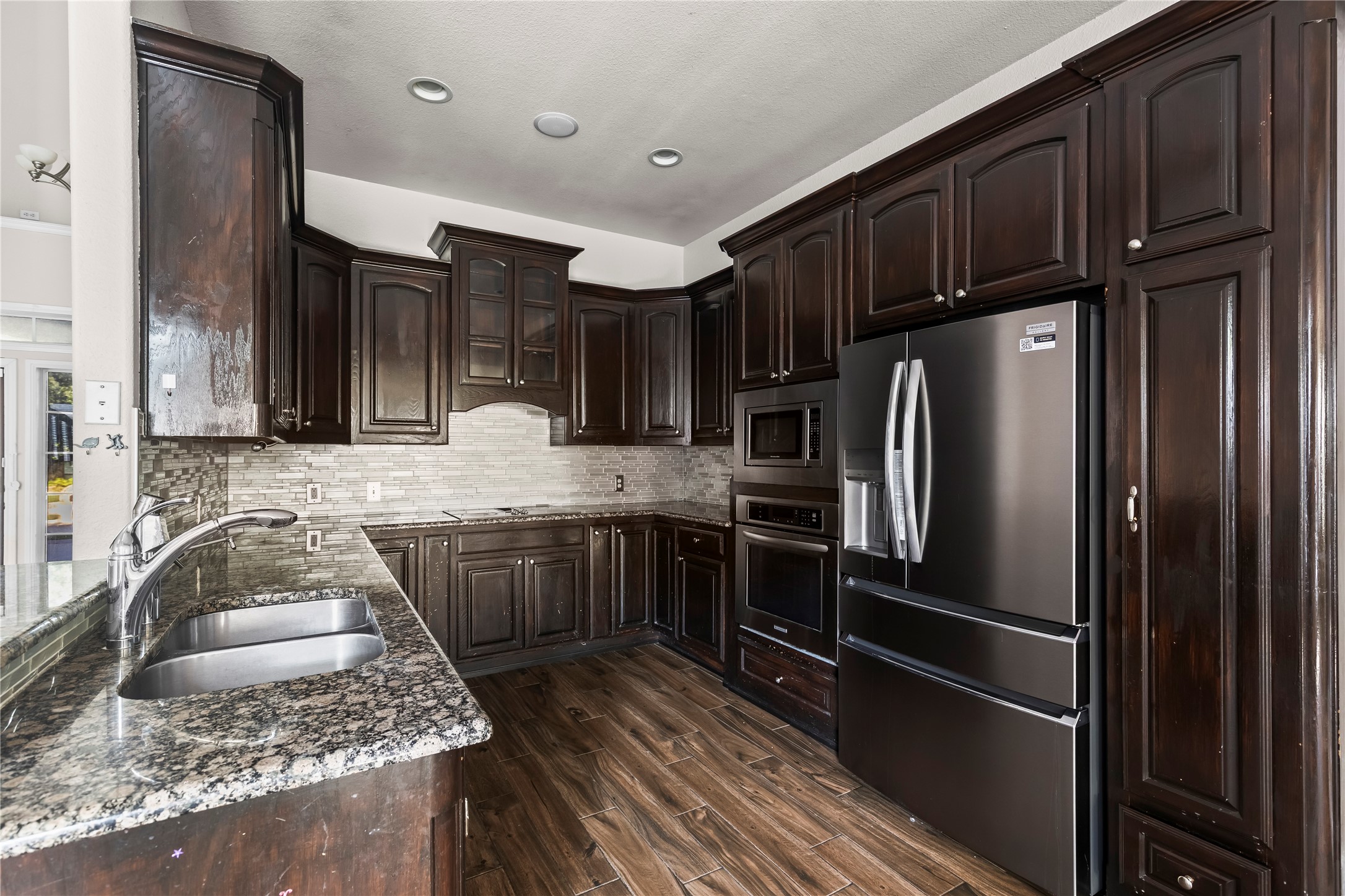 5517 Greenview Court North Richland Hills TX 76148