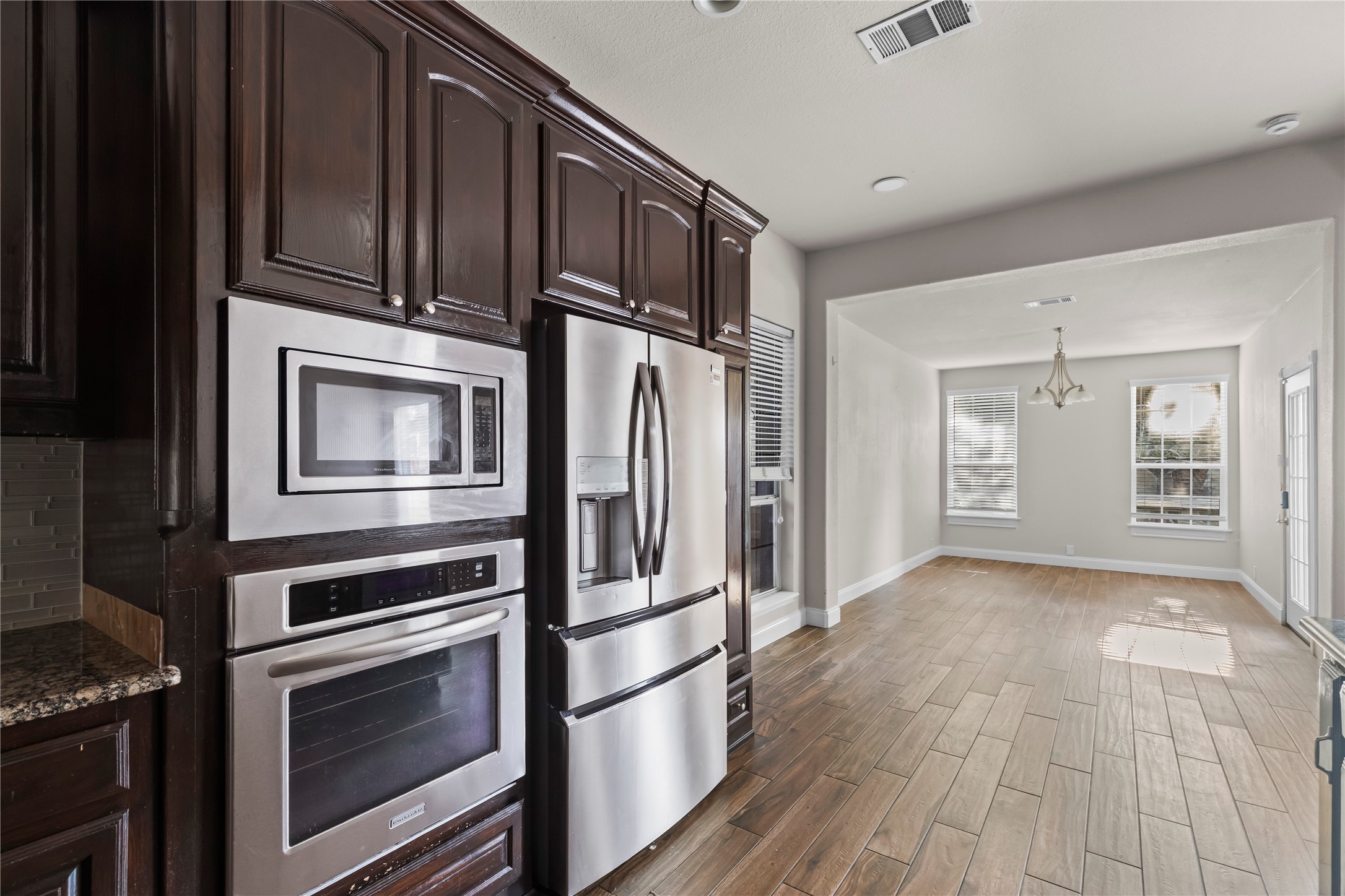 5517 Greenview Court North Richland Hills TX 76148