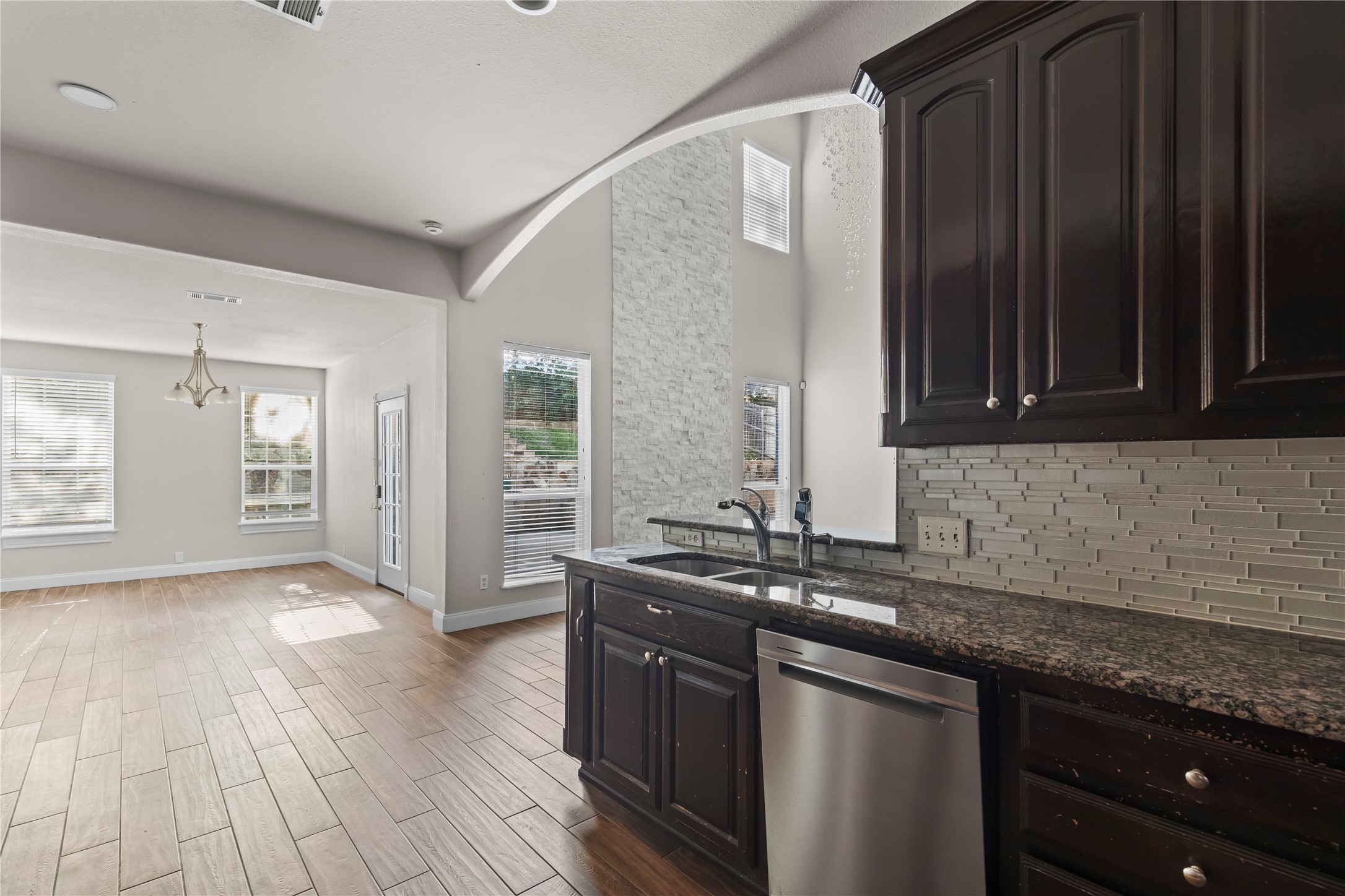 5517 Greenview Court North Richland Hills TX 76148