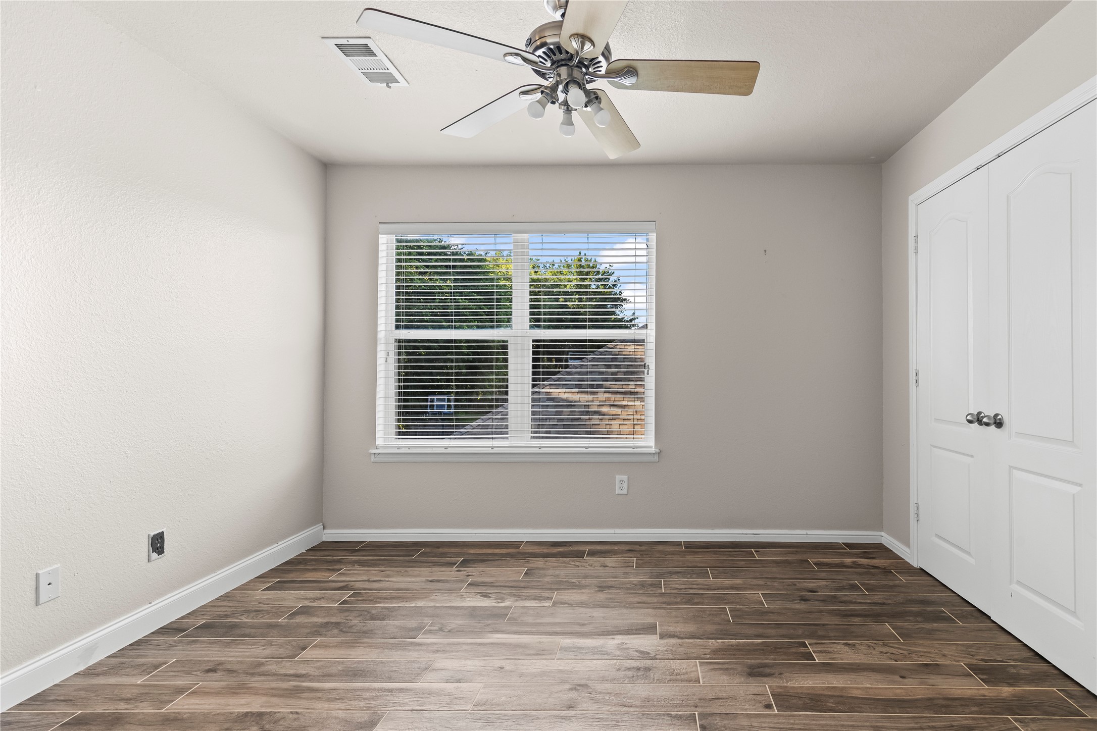 5517 Greenview Court North Richland Hills TX 76148
