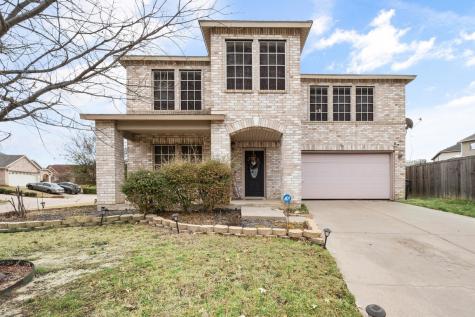 333 Sunset Oaks Drive Fort Worth TX 76112