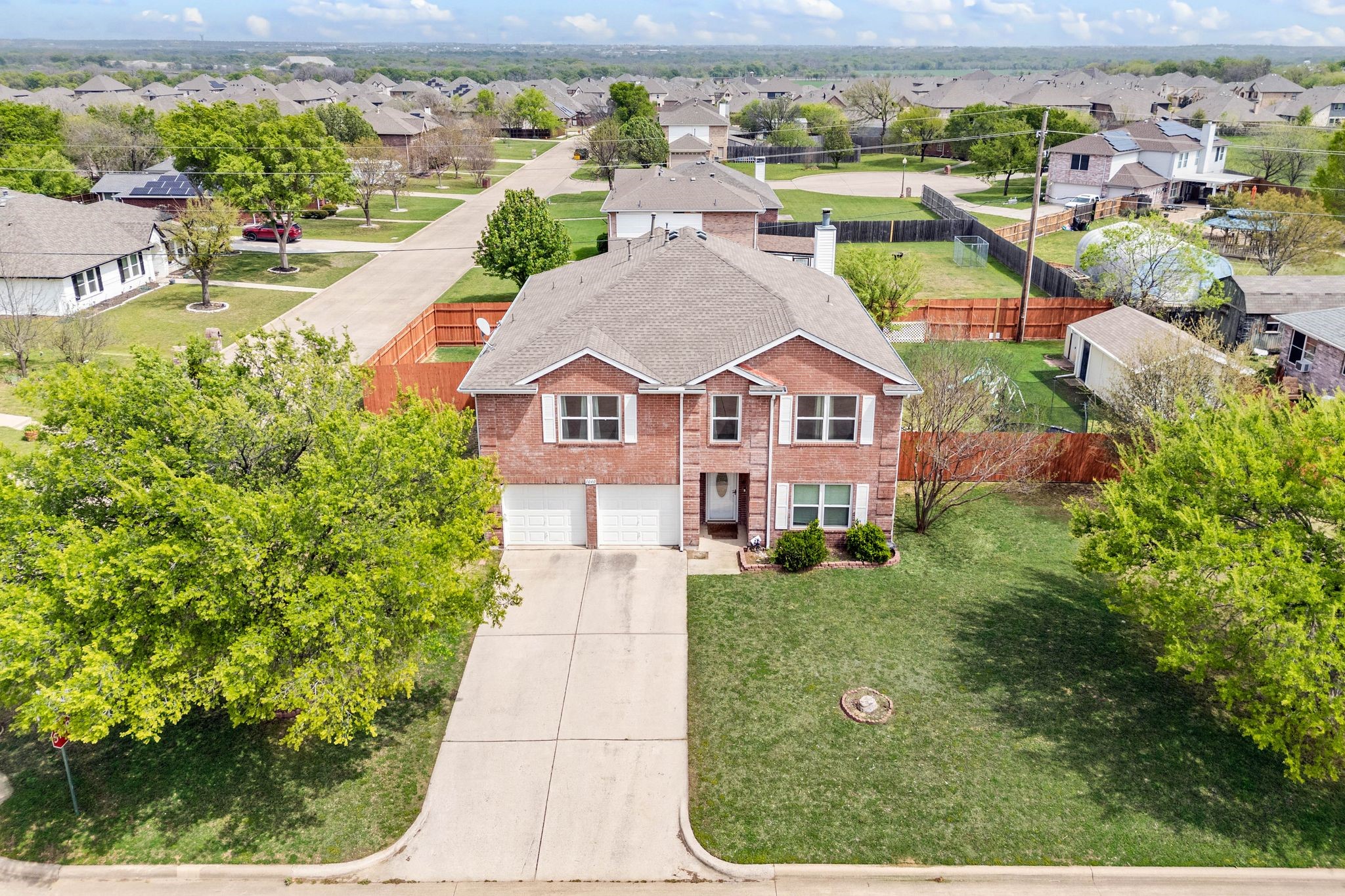 1040 Canyon Drive Justin TX 76247