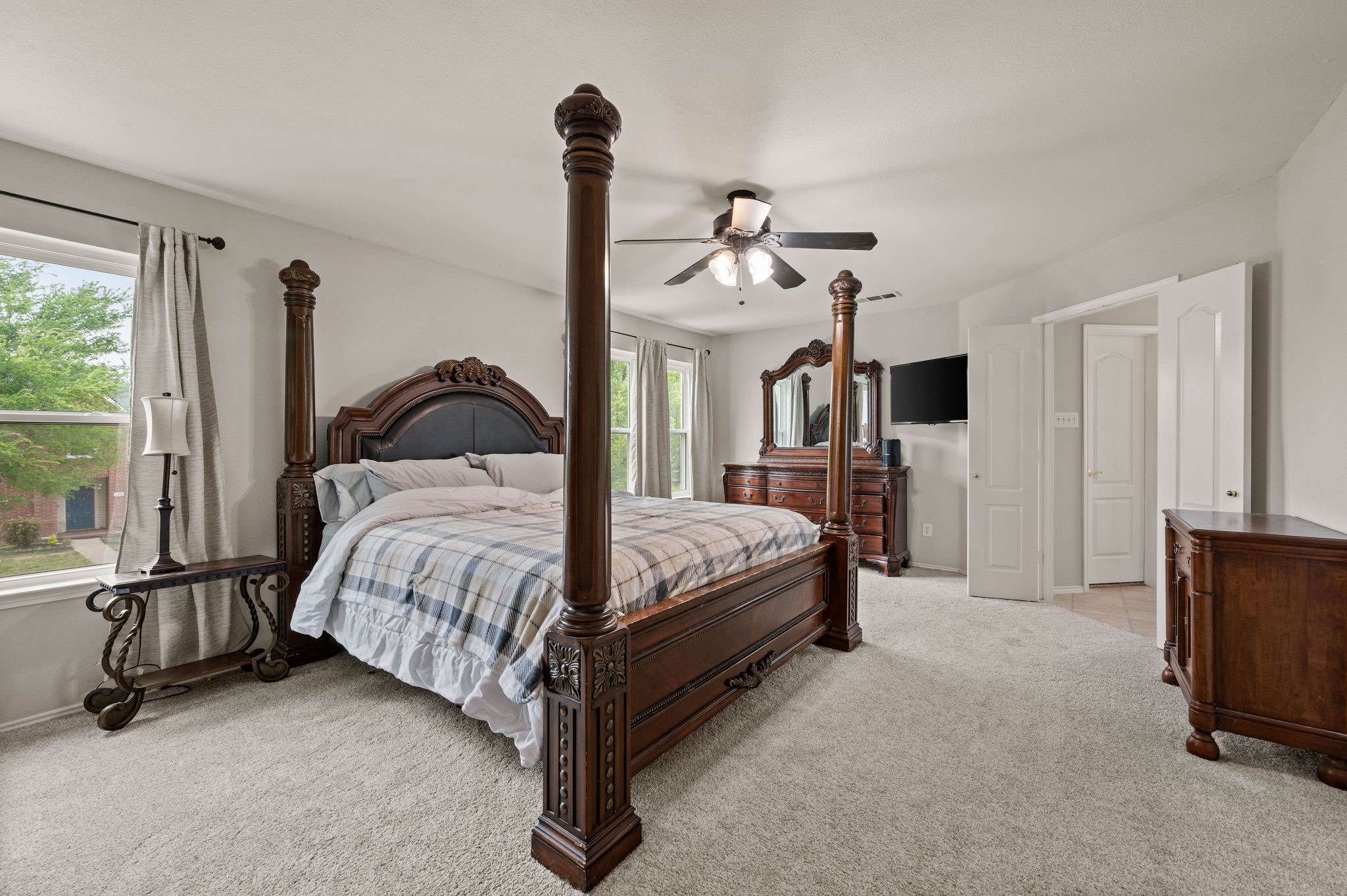 1040 Canyon Drive Justin TX 76247
