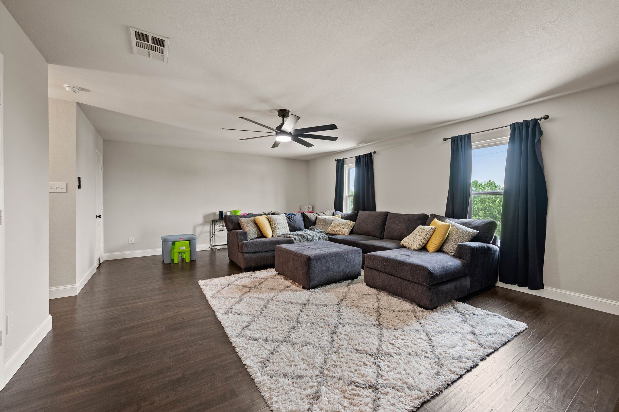 1040 Canyon Drive Justin TX 76247