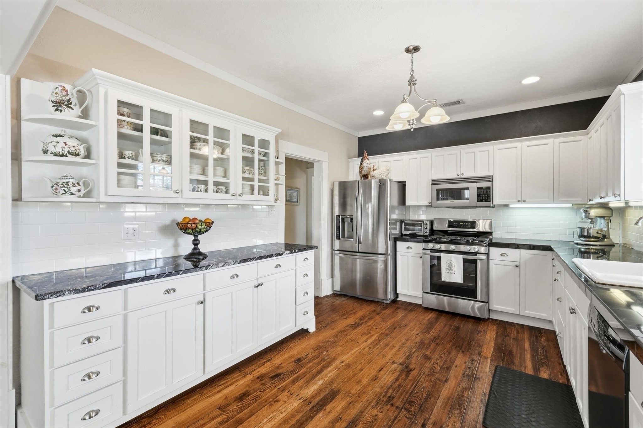 905 Tucker Street Mckinney TX 75069