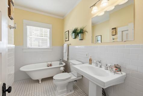 905 Tucker Street Mckinney TX 75069