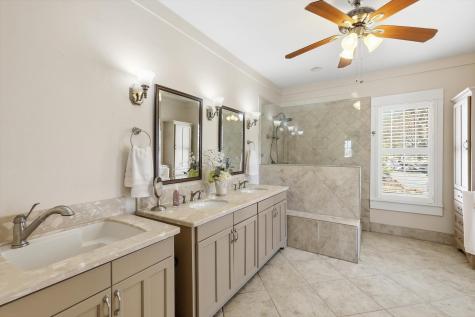 905 Tucker Street Mckinney TX 75069