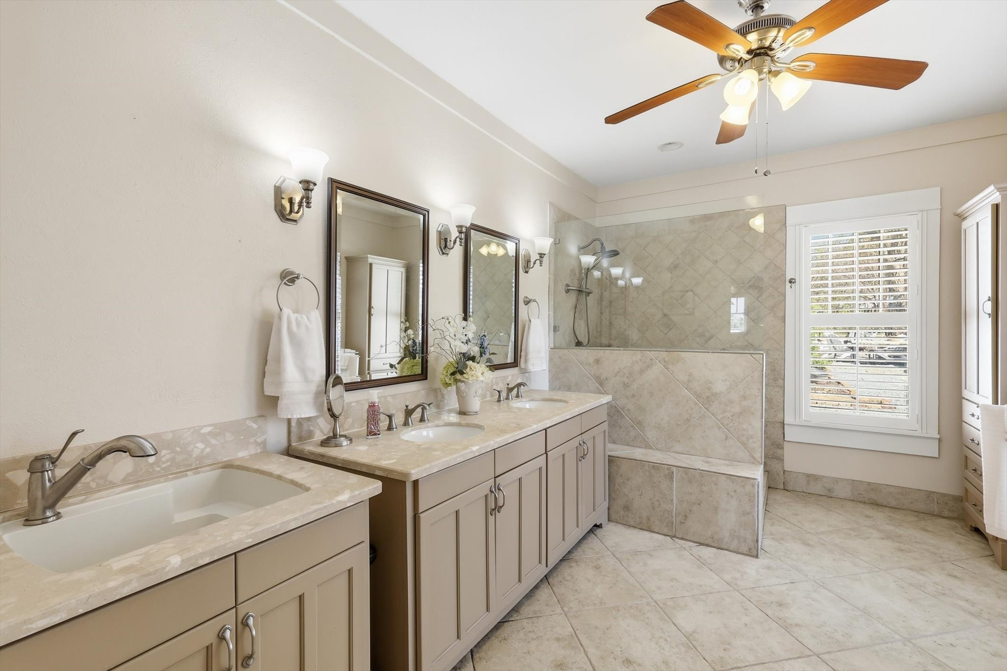 905 Tucker Street Mckinney TX 75069