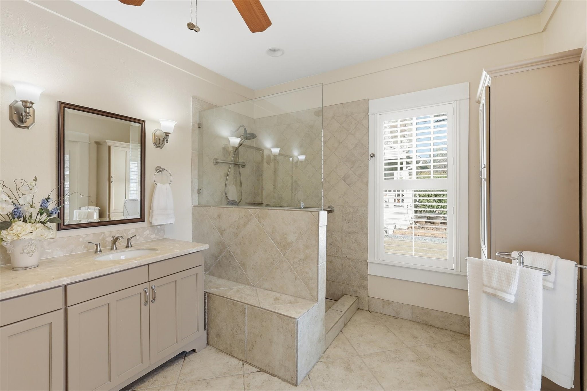 905 Tucker Street Mckinney TX 75069