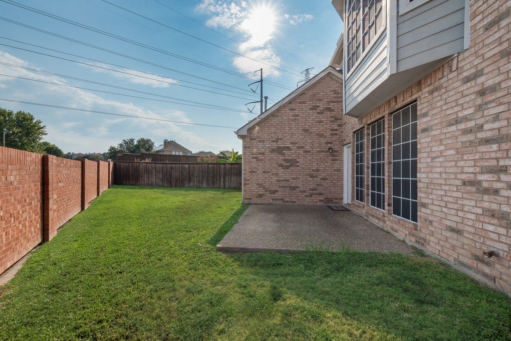 8300 Charleston Street Irving TX 75063