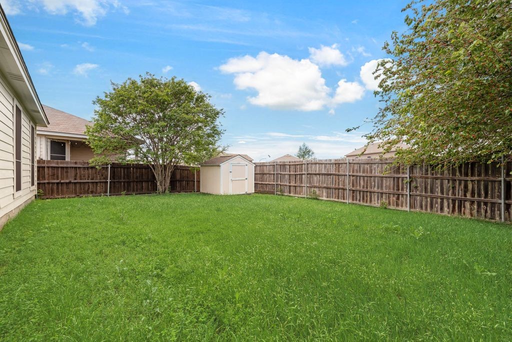 1008 Fort Apache Drive Fort Worth TX 76052