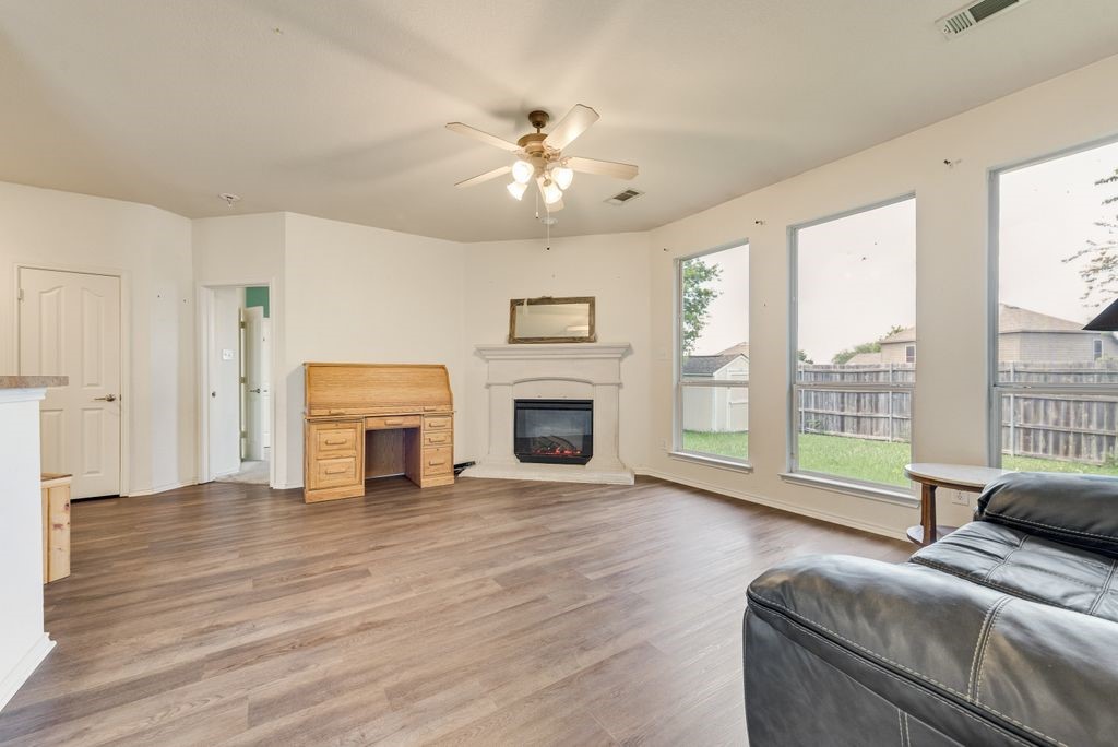 1008 Fort Apache Drive Fort Worth TX 76052