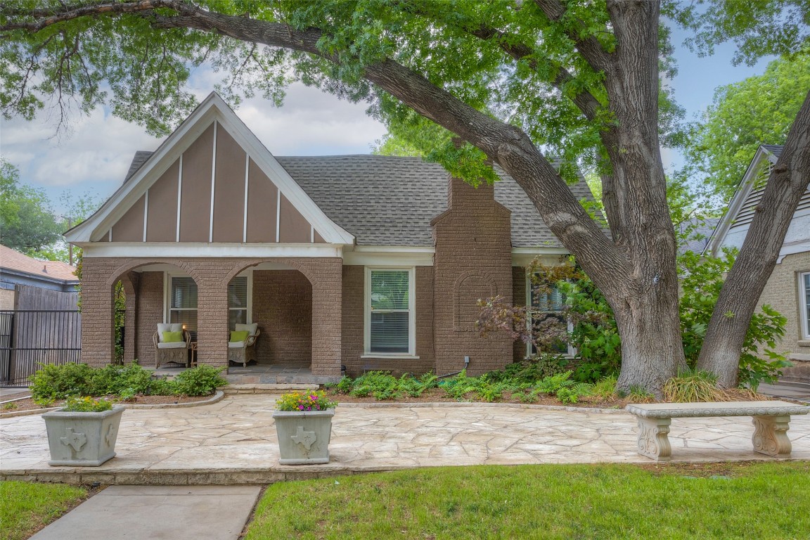 2200 Tremont Avenue Fort Worth TX 76107