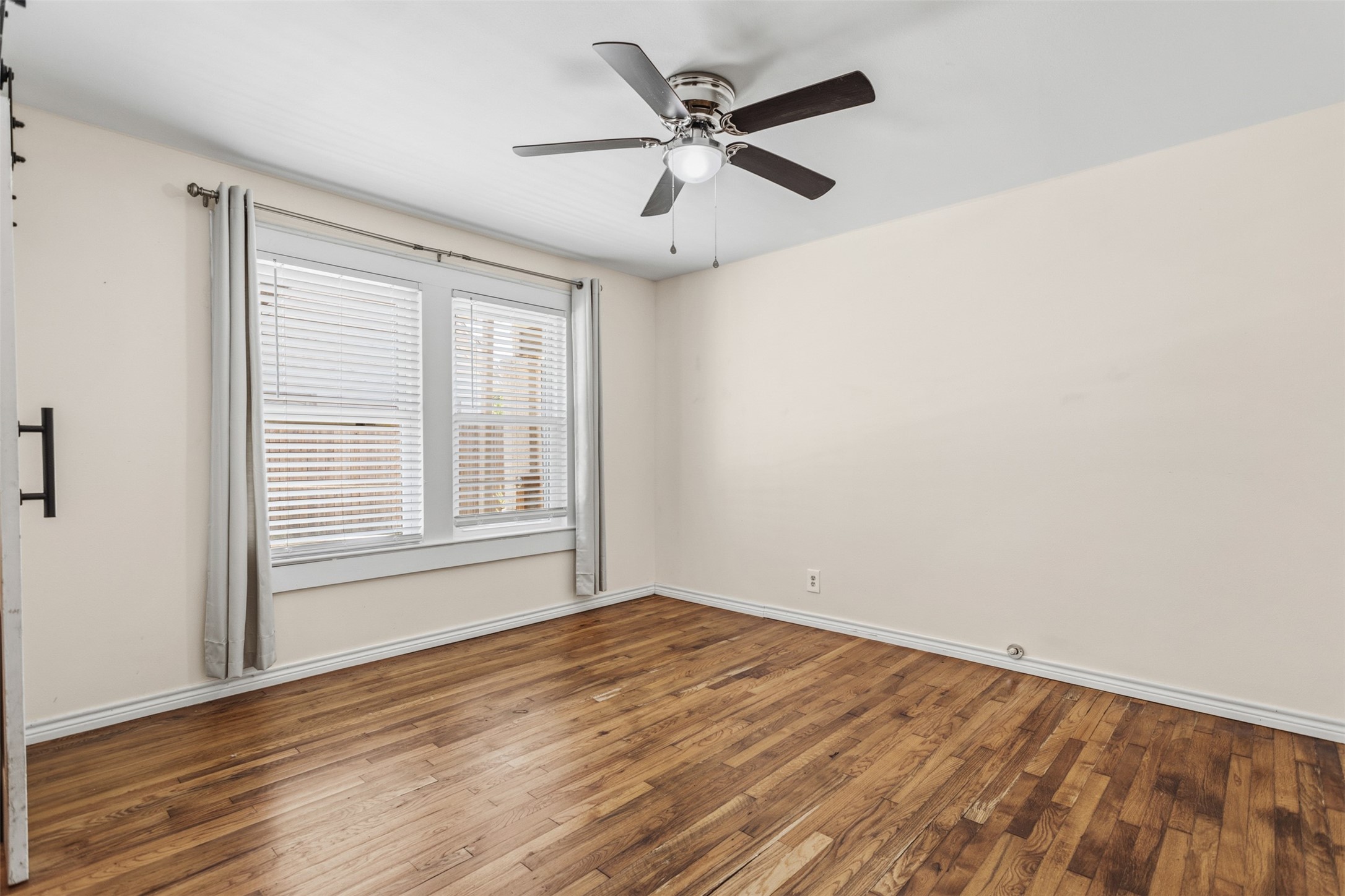 310 N Line Street Mineola TX 75773