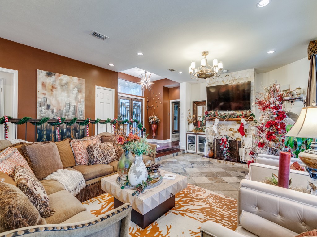 1828 Valley View Drive Cedar Hill TX 75104
