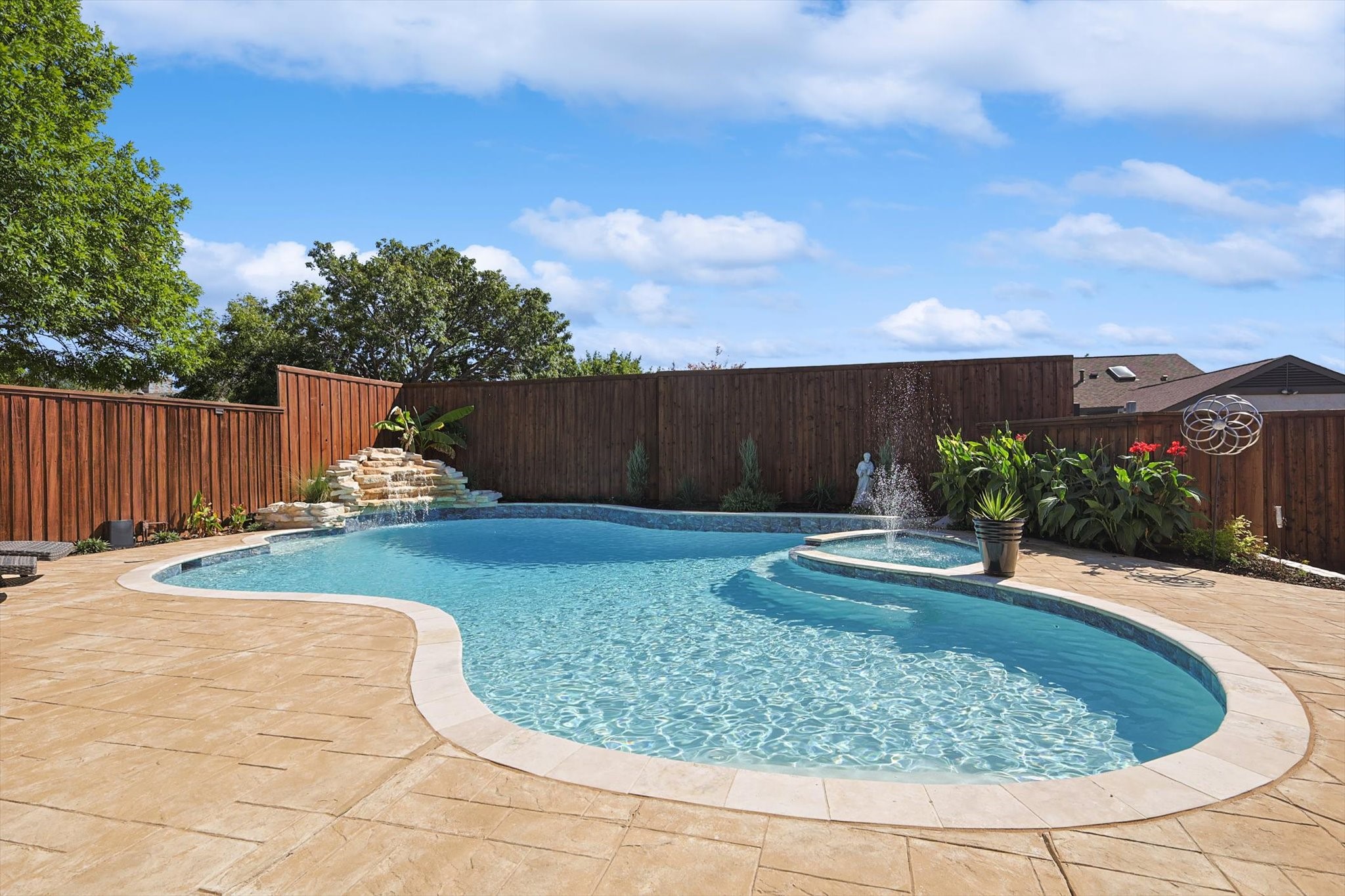 4216 Firebrick Lane Dallas TX 75287