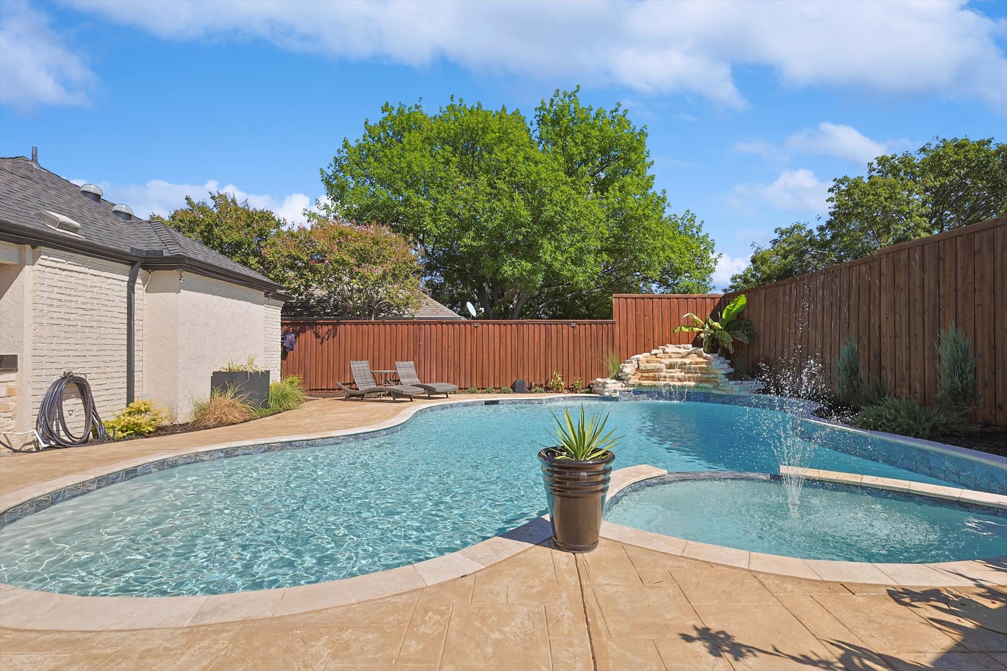4216 Firebrick Lane Dallas TX 75287