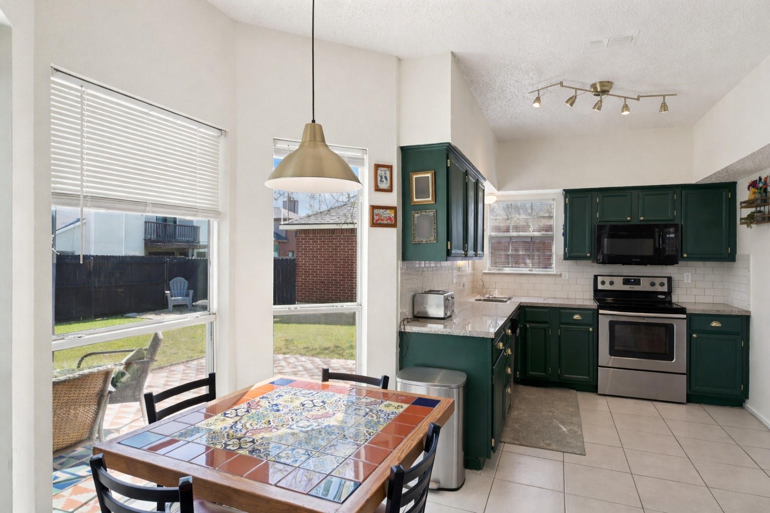 5309 Manhassett Drive Arlington TX 76018