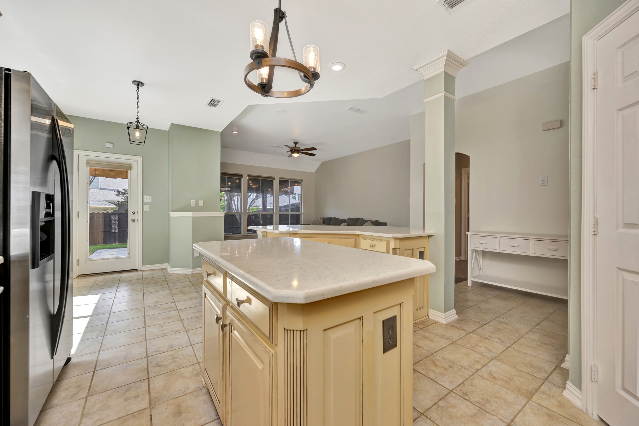 8516 Hudson Street North Richland Hills TX 76180