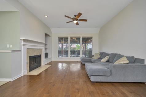 8516 Hudson Street North Richland Hills TX 76180
