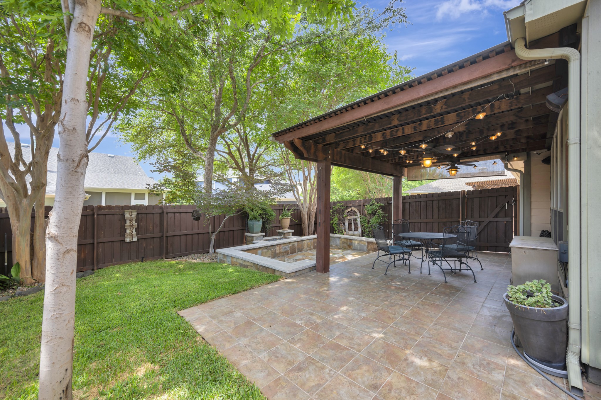 8516 Hudson Street North Richland Hills TX 76180