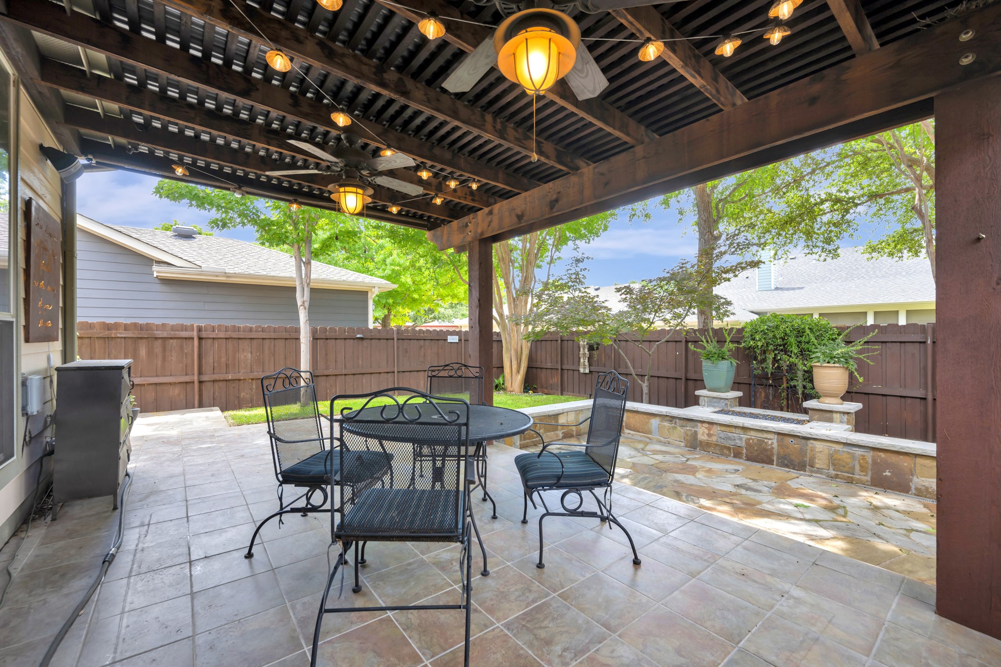 8516 Hudson Street North Richland Hills TX 76180