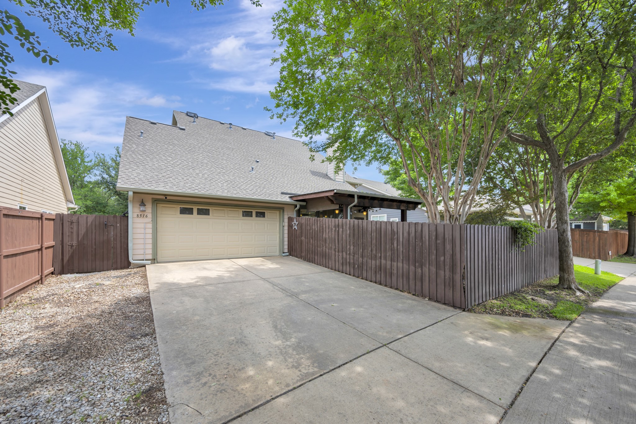 8516 Hudson Street North Richland Hills TX 76180