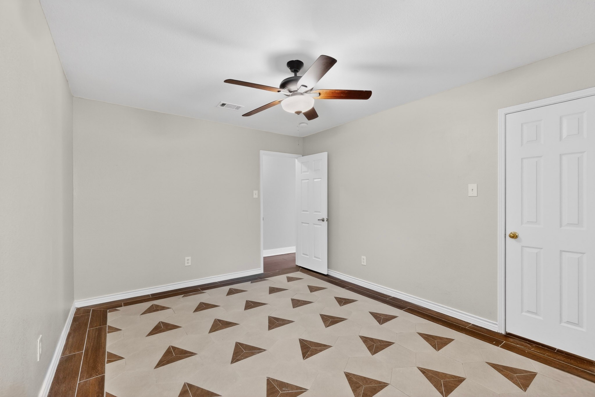 7911 Decoy Drive Arlington TX 76002