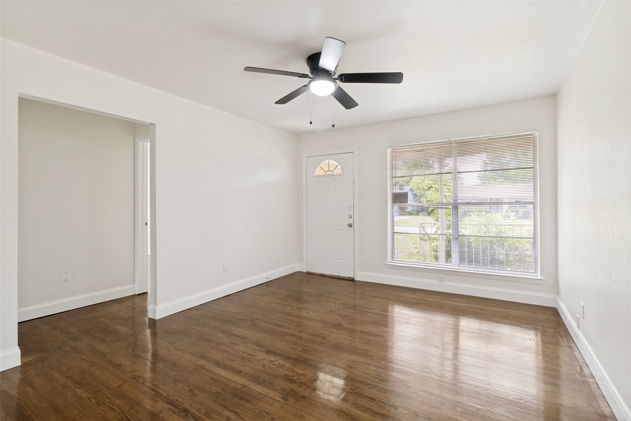 1421 Summit Street Mesquite TX 75149