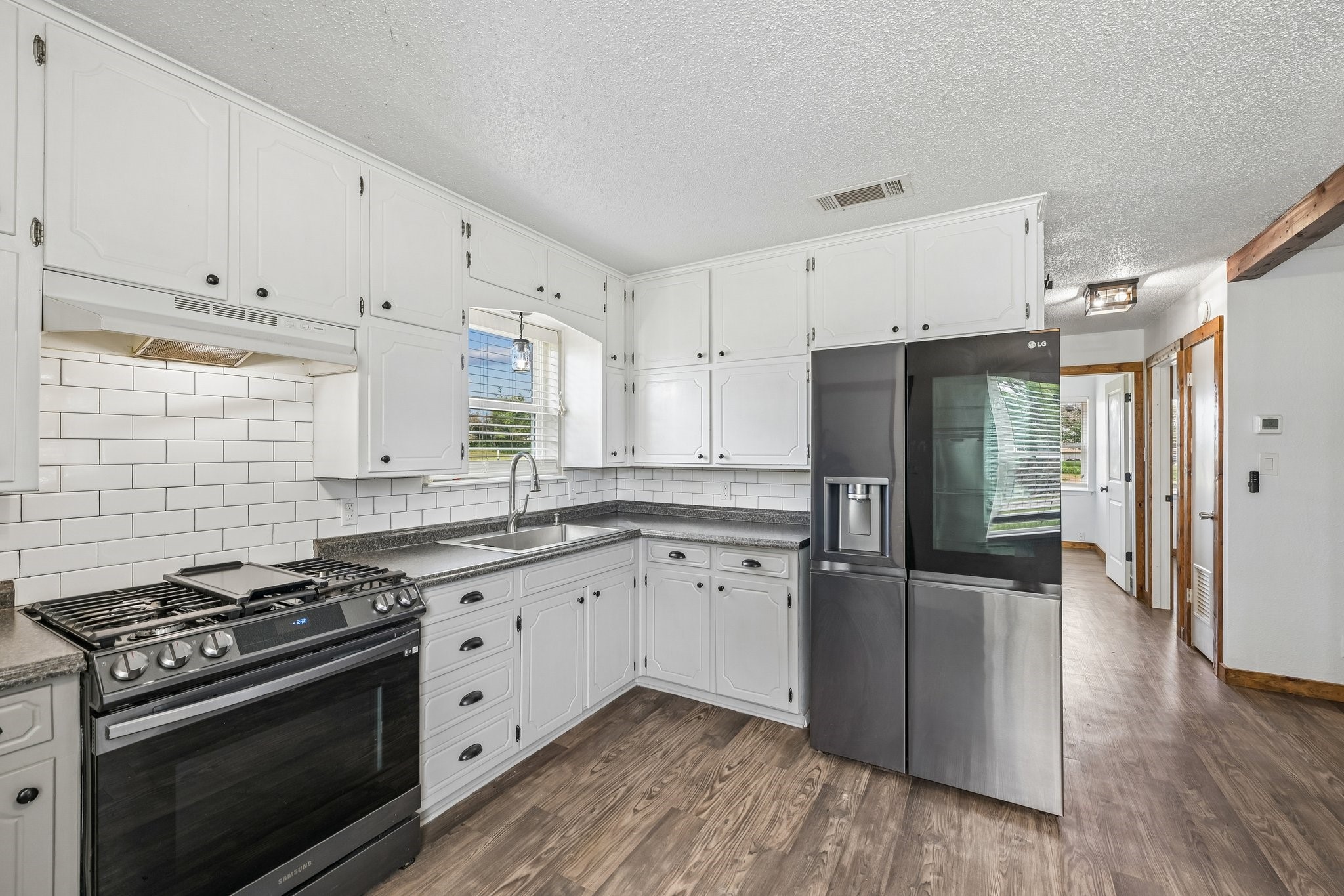 2762 W Highway 199 Springtown TX 76082