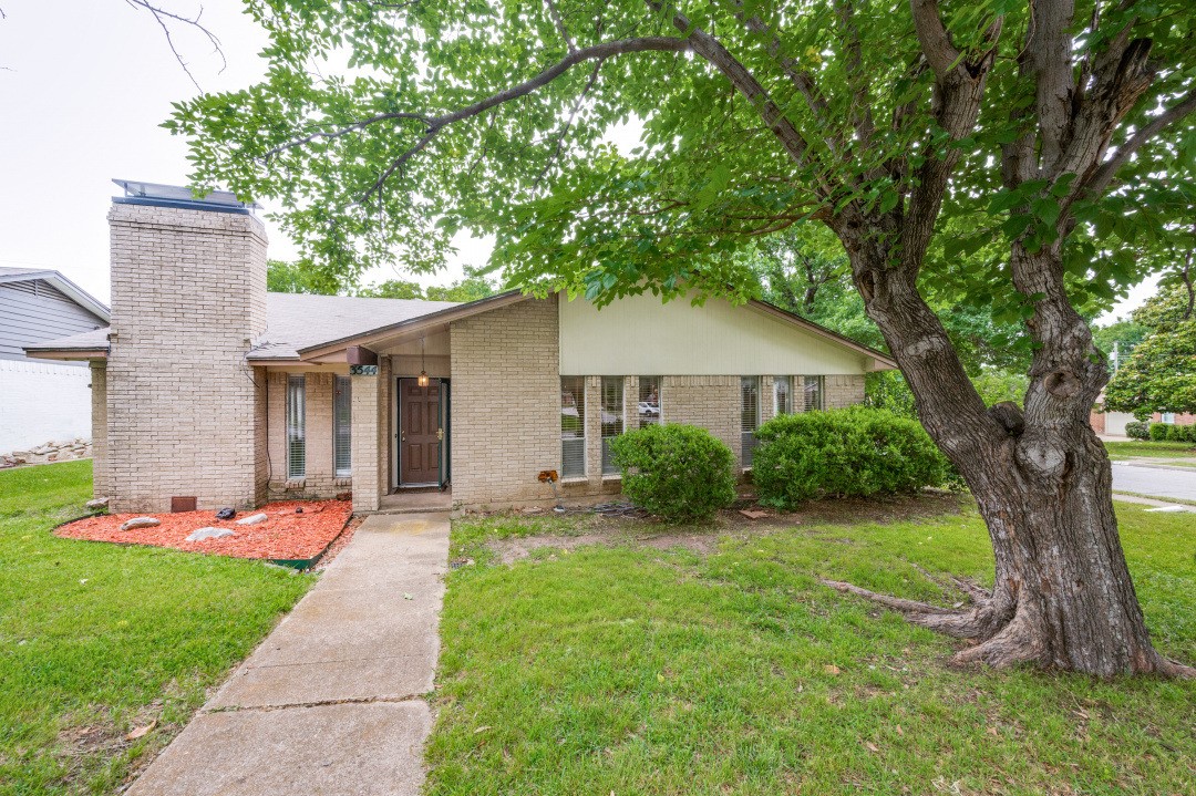 3544 Esplendor Avenue Irving TX 75062