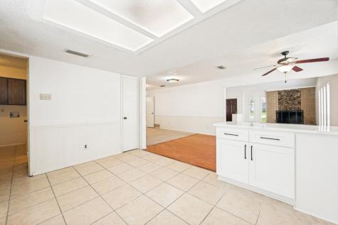 3544 Esplendor Avenue Irving TX 75062