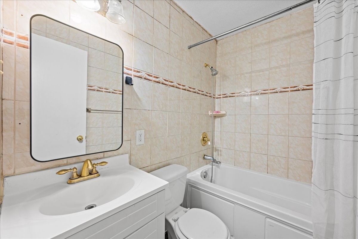 1306 Eagle Pass Garland TX 75040