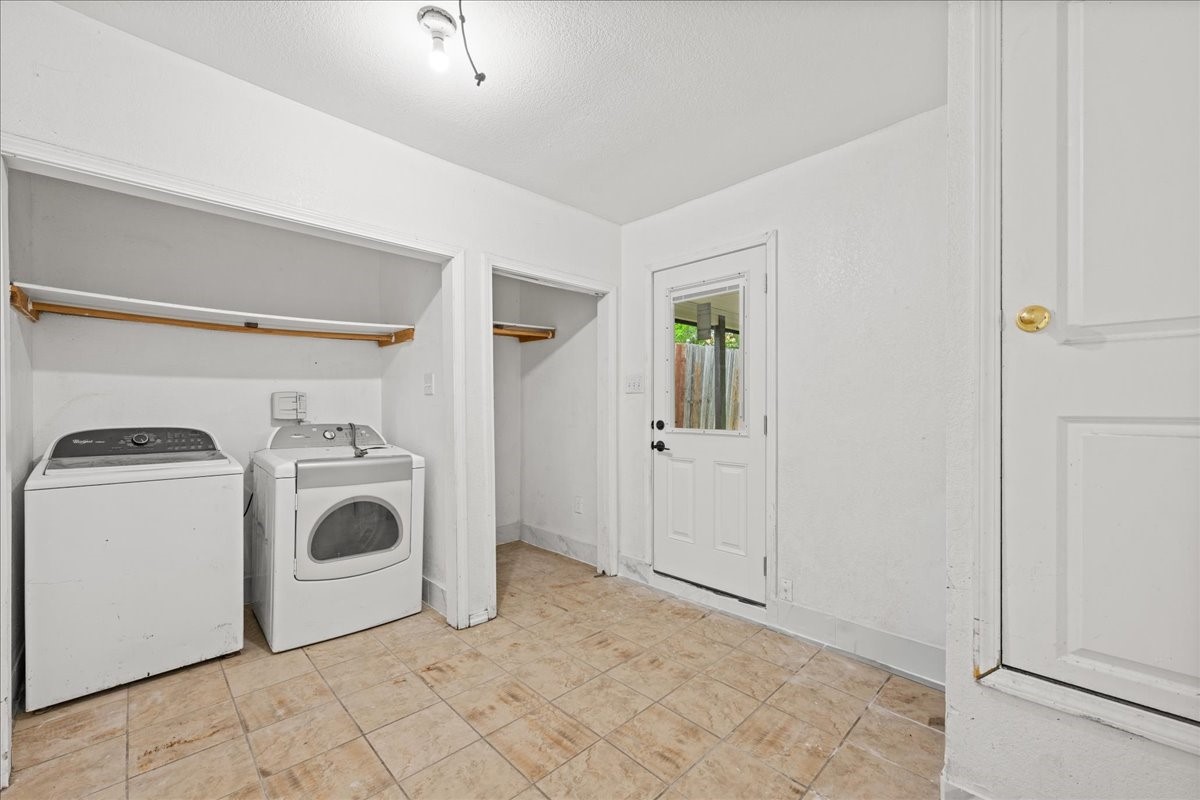 1306 Eagle Pass Garland TX 75040