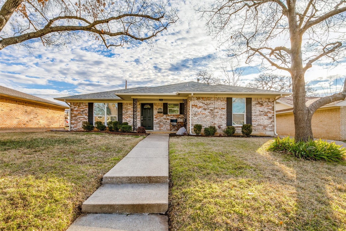 1204 S Delaware Street Irving TX 75060