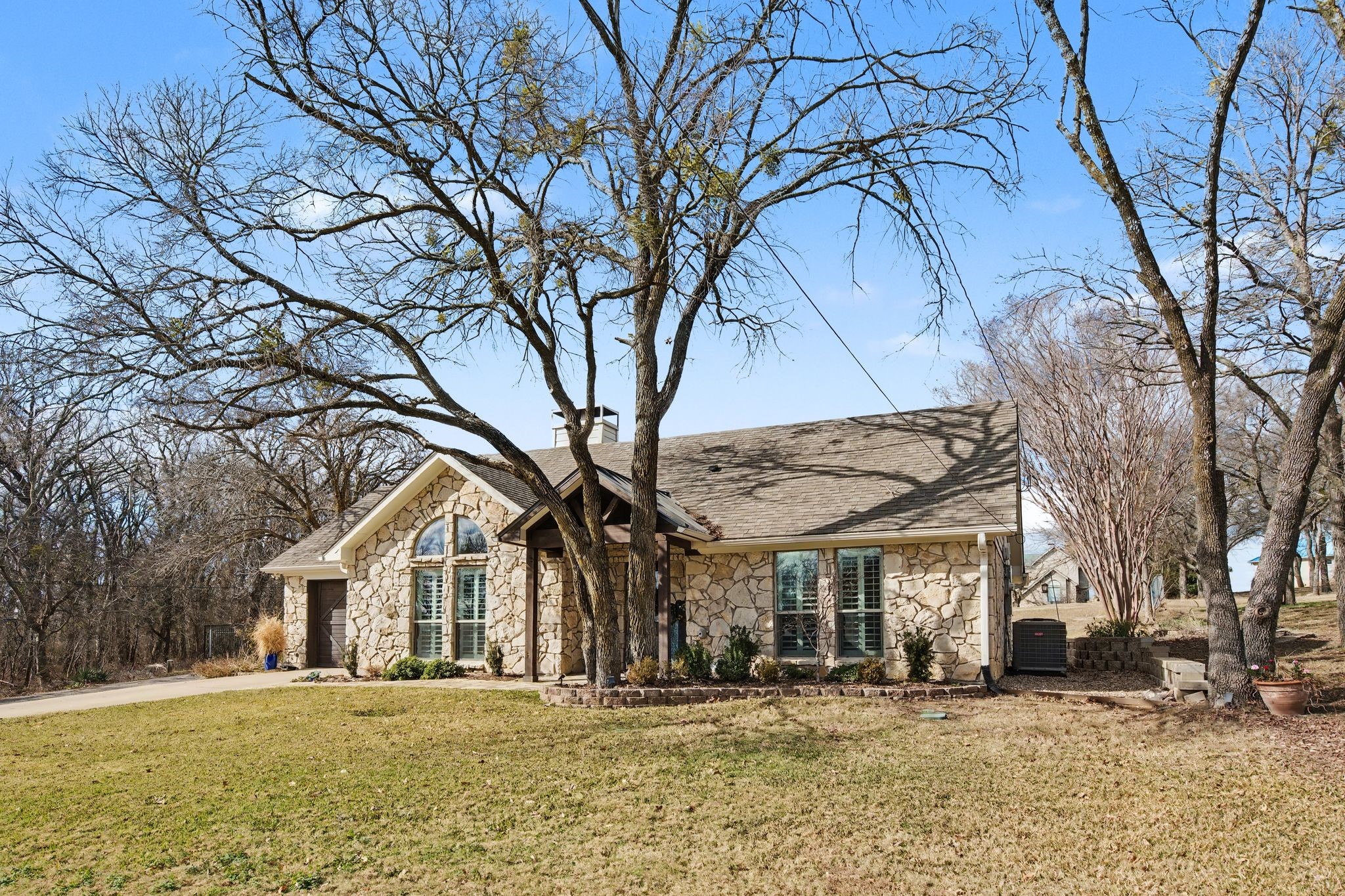 445 Crescent Drive Pottsboro TX 75076