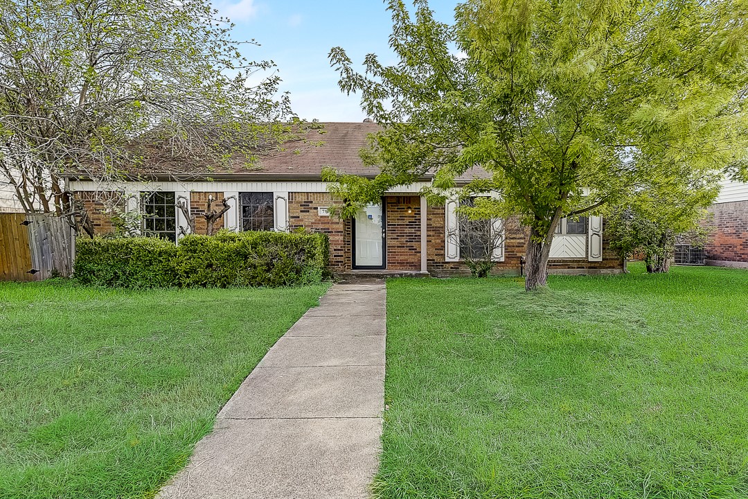 710 Melissa Lane Garland TX 75040