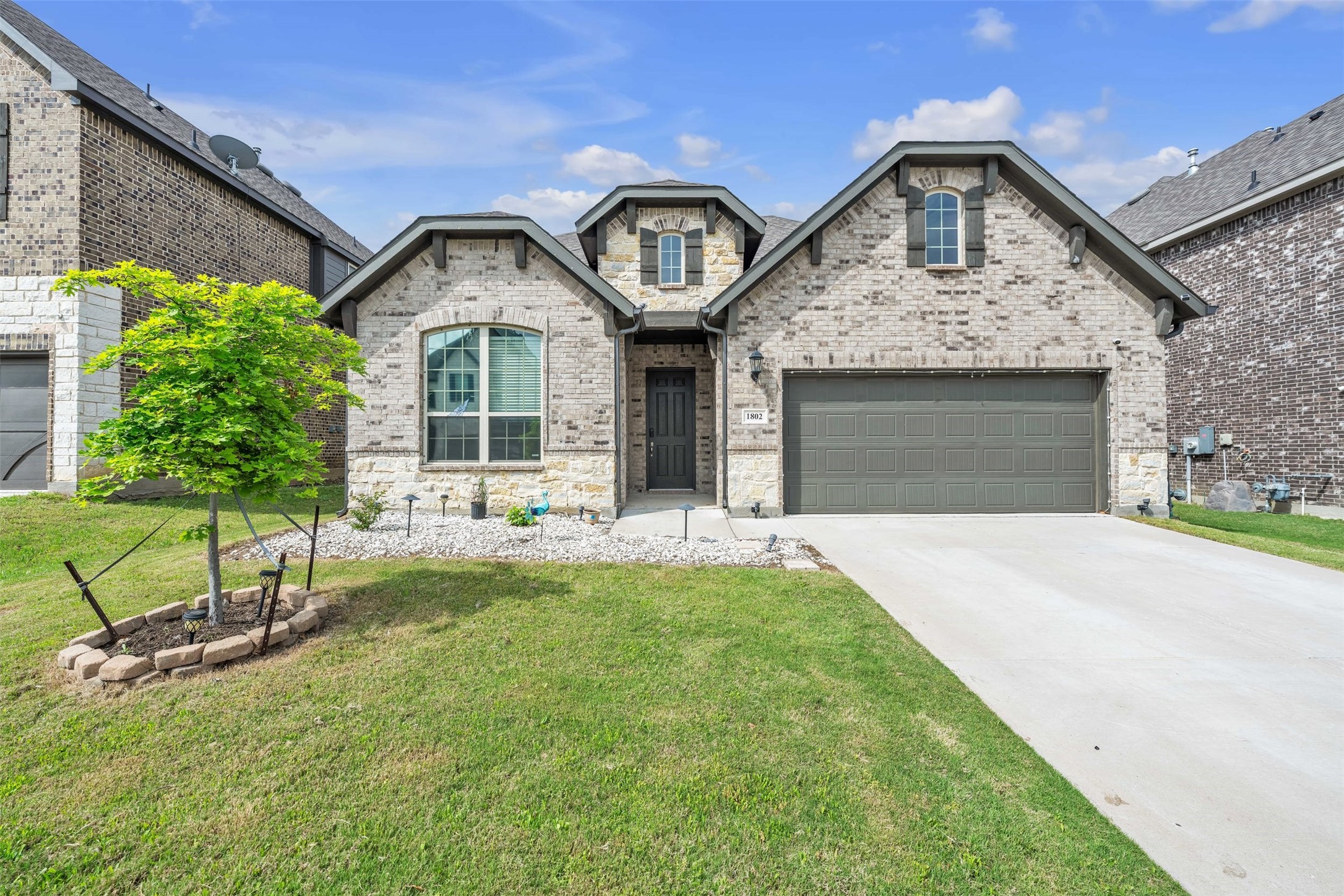 1802 Graham Way Mansfield TX 76063