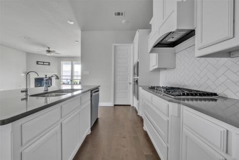 1802 Graham Way Mansfield TX 76063