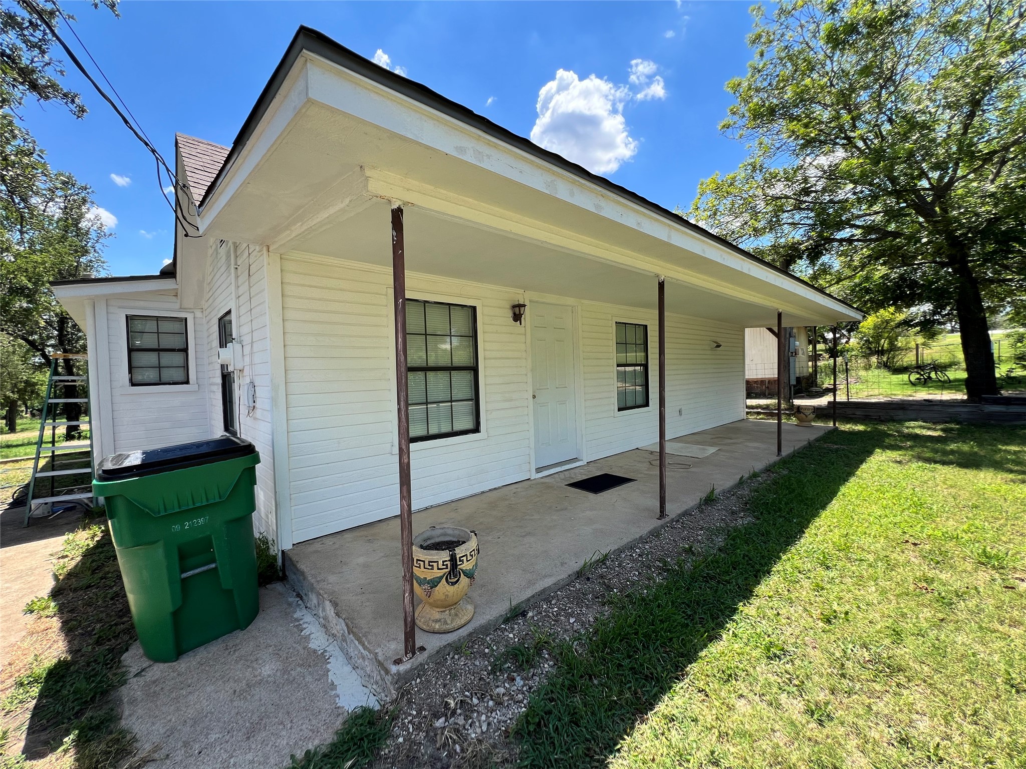 104 E Little Street Hamilton TX 76531