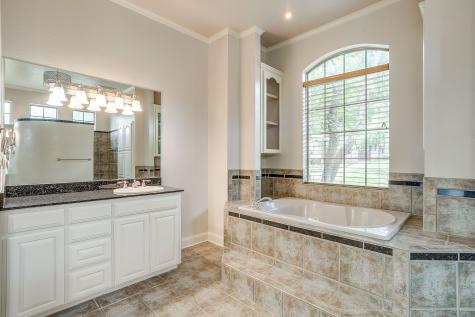 163 Oakcrest Hills Drive Aledo TX 76008